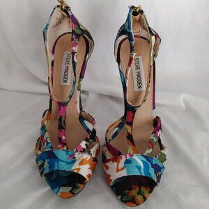 Steve Madden "Haylow" Floral Print Stilettos